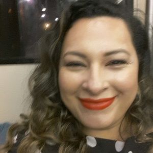 Meet your Posher, Vanessa